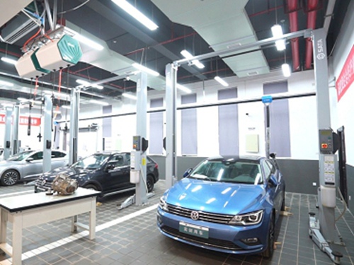 汽車運用與維修實訓室
